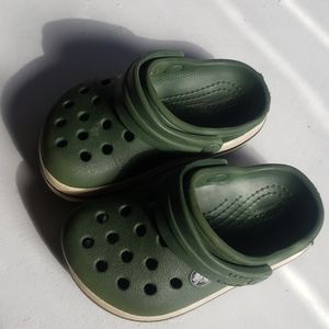 Toddler crocs